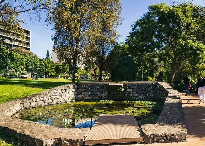 Cozy Duplex Retreat By Park & Ocean View