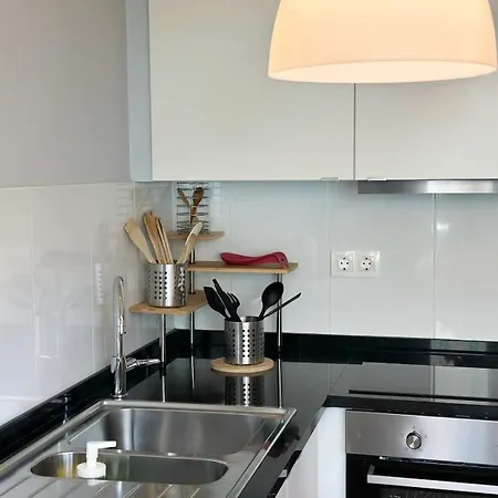Cozy Duplex Retreat By Park & Ocean View فونشال