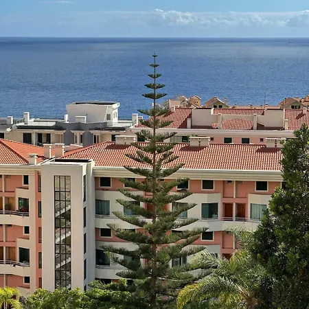 Cozy Duplex Retreat By Park & Ocean View * فونشال