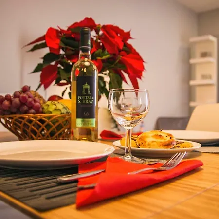 Cozy Duplex Retreat By Park & Ocean View Апартаменты