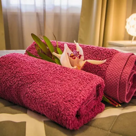 Апартаменты Cozy Duplex Retreat By Park & Ocean View *