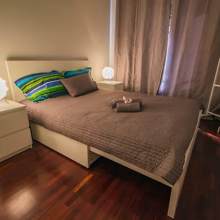 Cozy Duplex Retreat By Park & Ocean View Апартаменты Фуншал