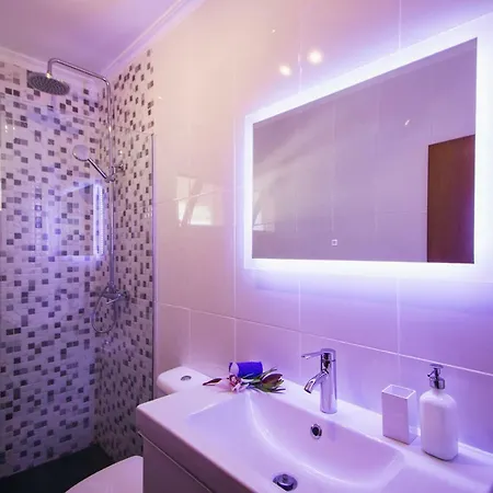 Cozy Duplex Retreat By Park & Ocean View Lägenhet Funchal (Madeira)