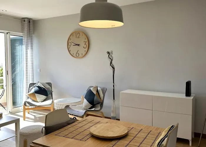 Apartment Cozy Duplex Retreat By Park & Ocean View