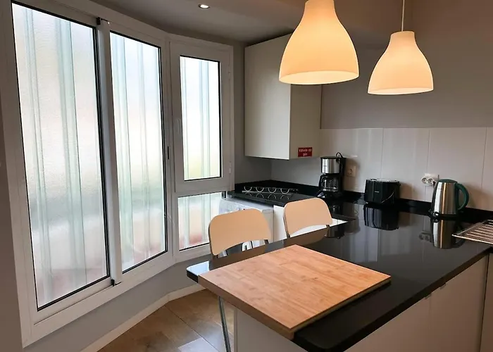 Cozy Duplex Retreat By Park & Ocean View Funchal (Madeira)