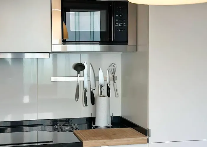 Cozy Duplex Retreat By Park & Ocean View * Funchal (Madeira)