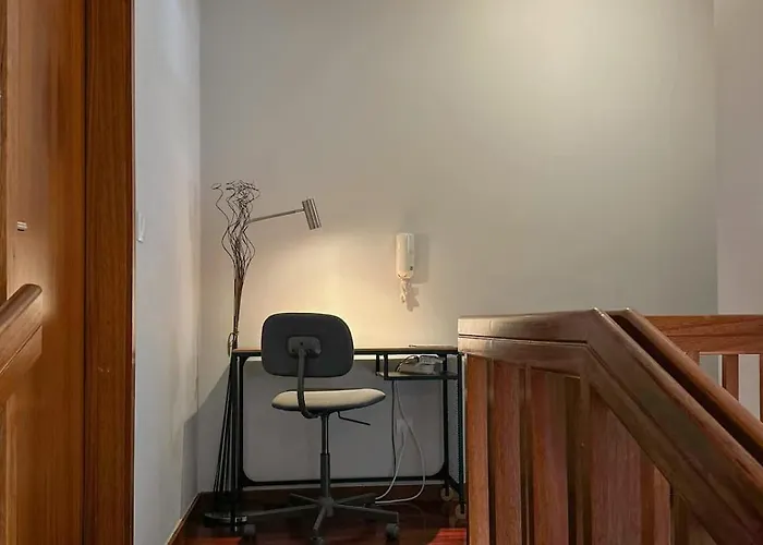 Cozy Duplex Retreat By Park & Ocean View *