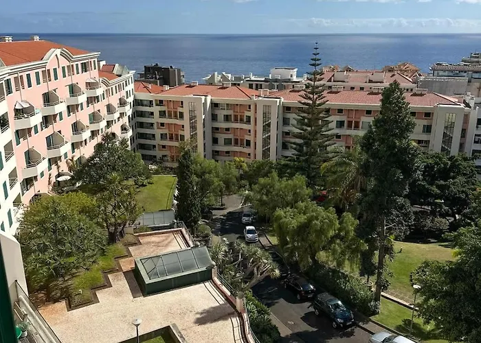 Apartment Cozy Duplex Retreat By Park & Ocean View *