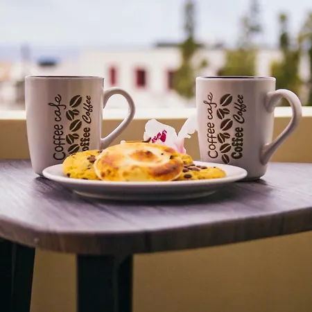 Cozy Duplex Retreat By Park & Ocean View Διαμέρισμα *